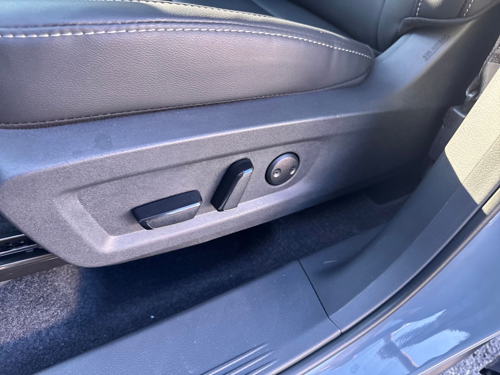 2025 Nissan Murano SL photo 26