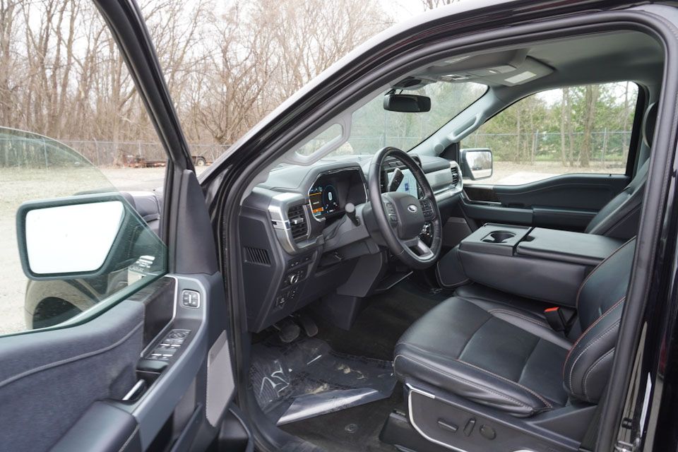 Used 2022 Black Ford Lariat image 15
