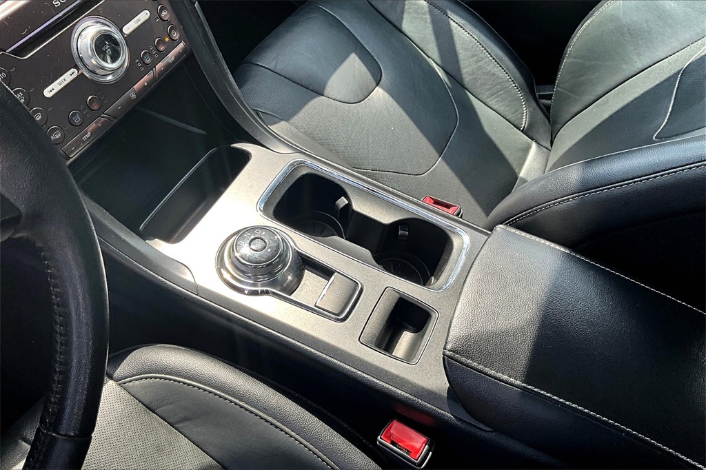2020 Ford Fusion Titanium photo 18