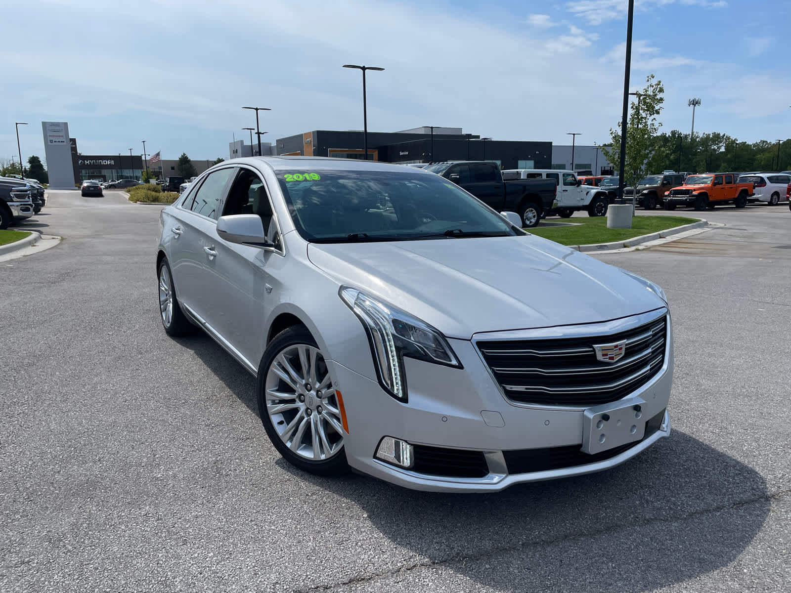 Used 2019 Cadillac XTS Luxury with VIN 2G61M5S3XK9156555 for sale in Kansas City