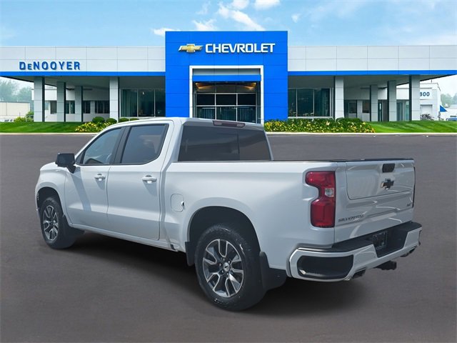 2024 Chevrolet Silverado 1500 RST photo 6