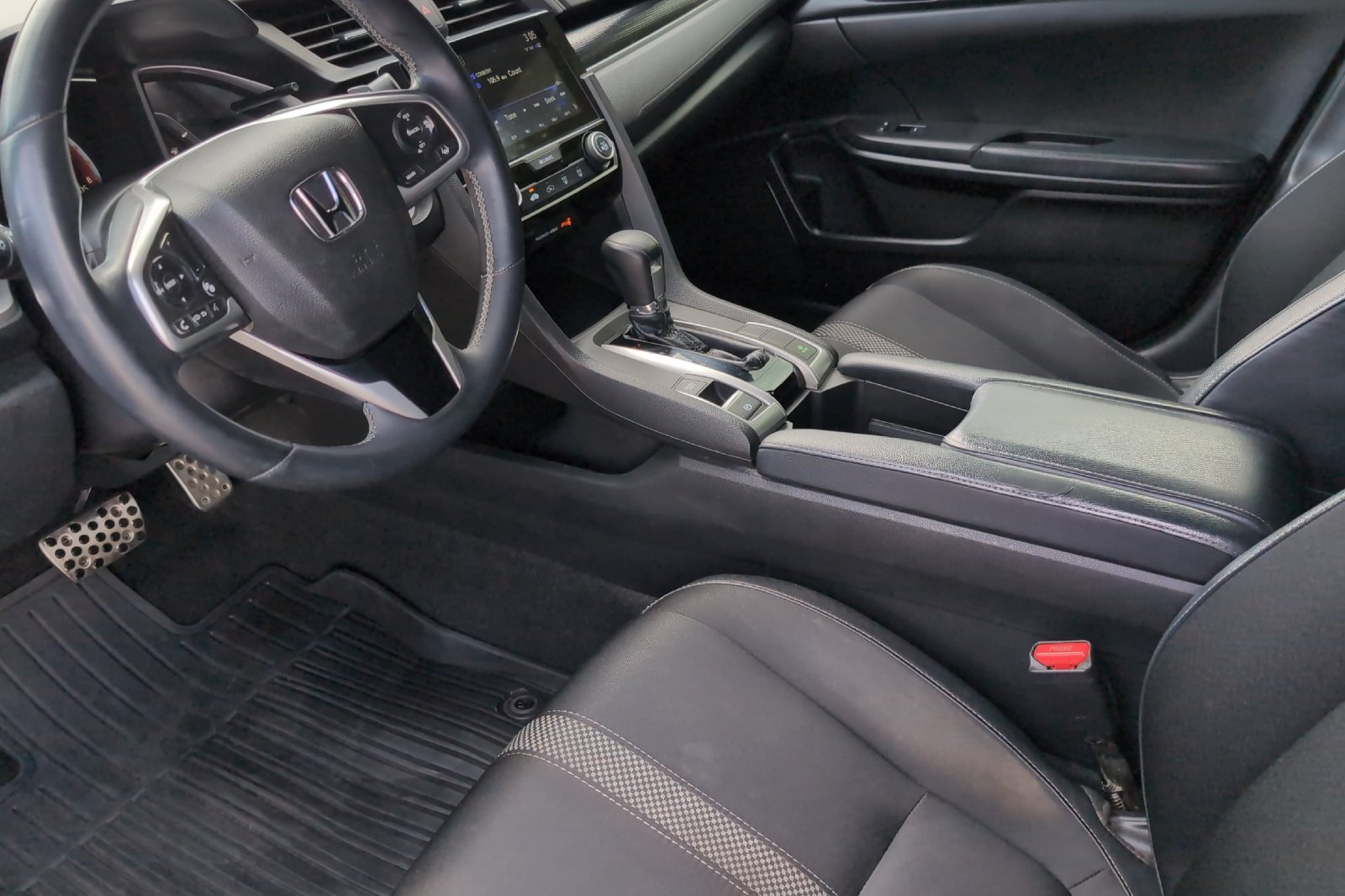 2019 Honda Civic Sport photo 10