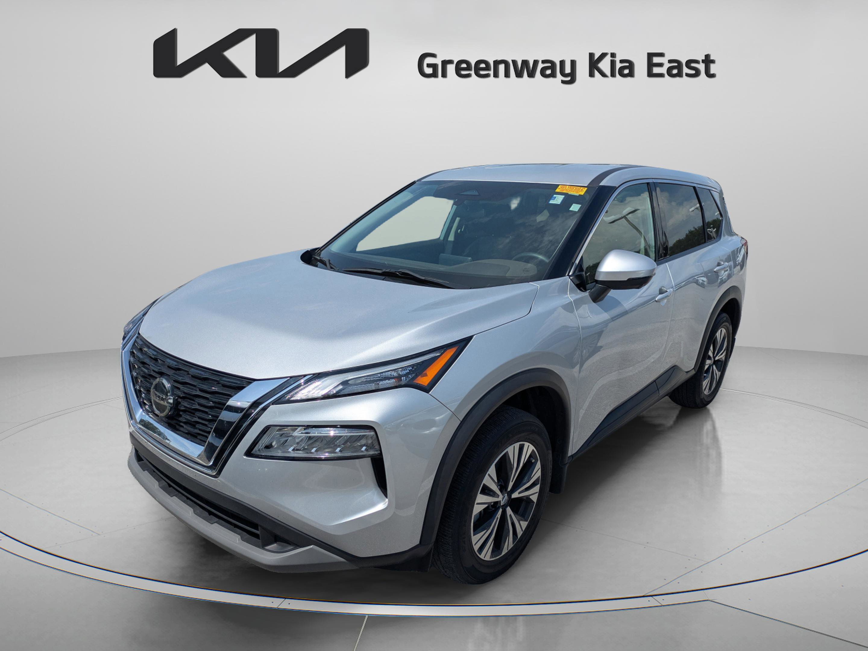 2021 Nissan Rogue SV photo 3