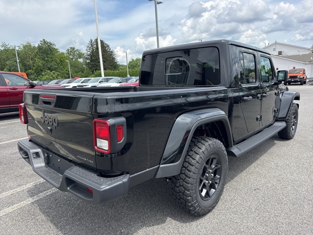 2025 Jeep Gladiator Sport photo 3