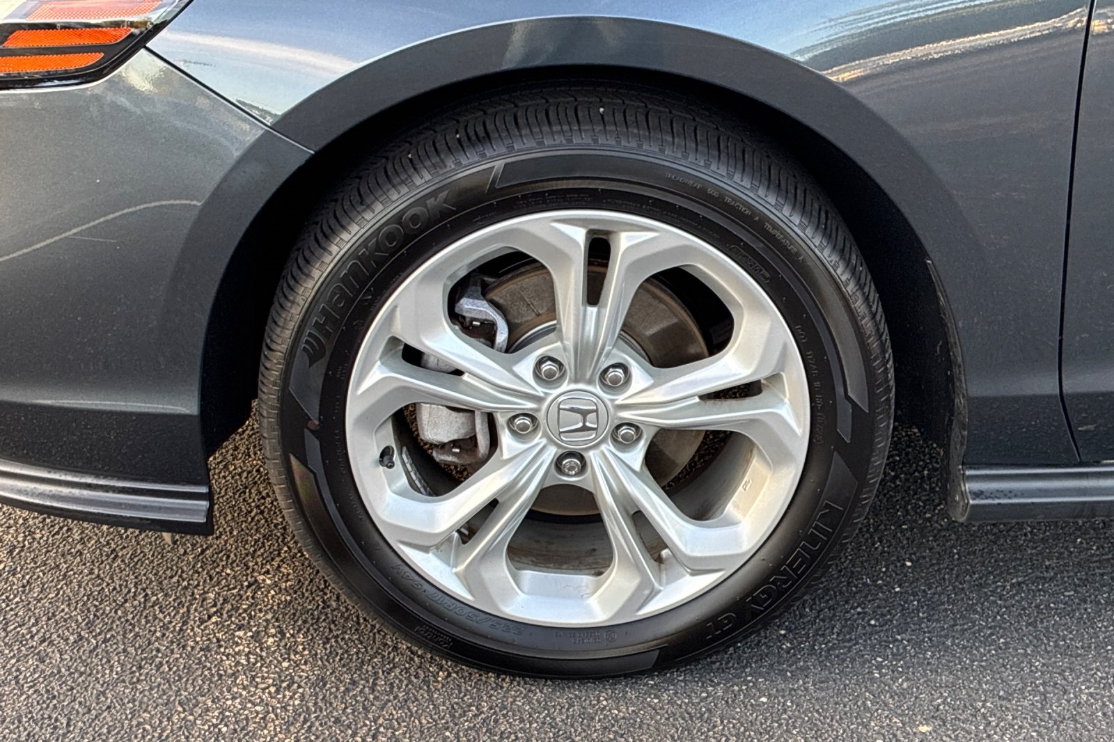 2023 Honda Accord LX photo 29