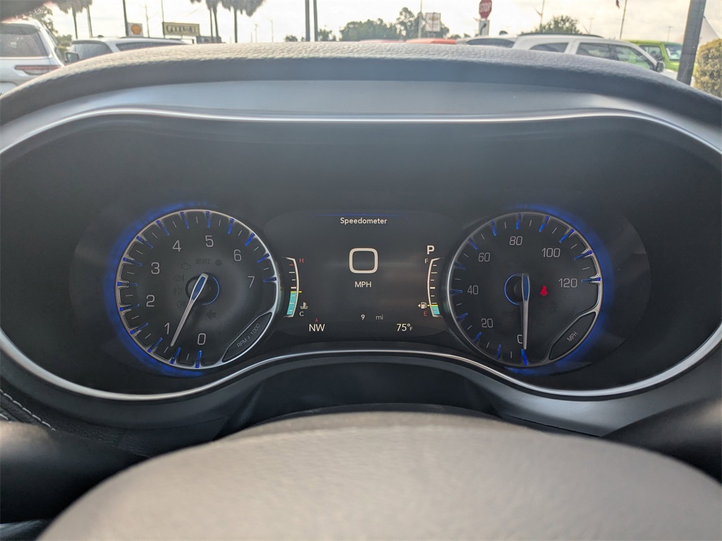 2026 Chrysler Pacifica Limited photo 25