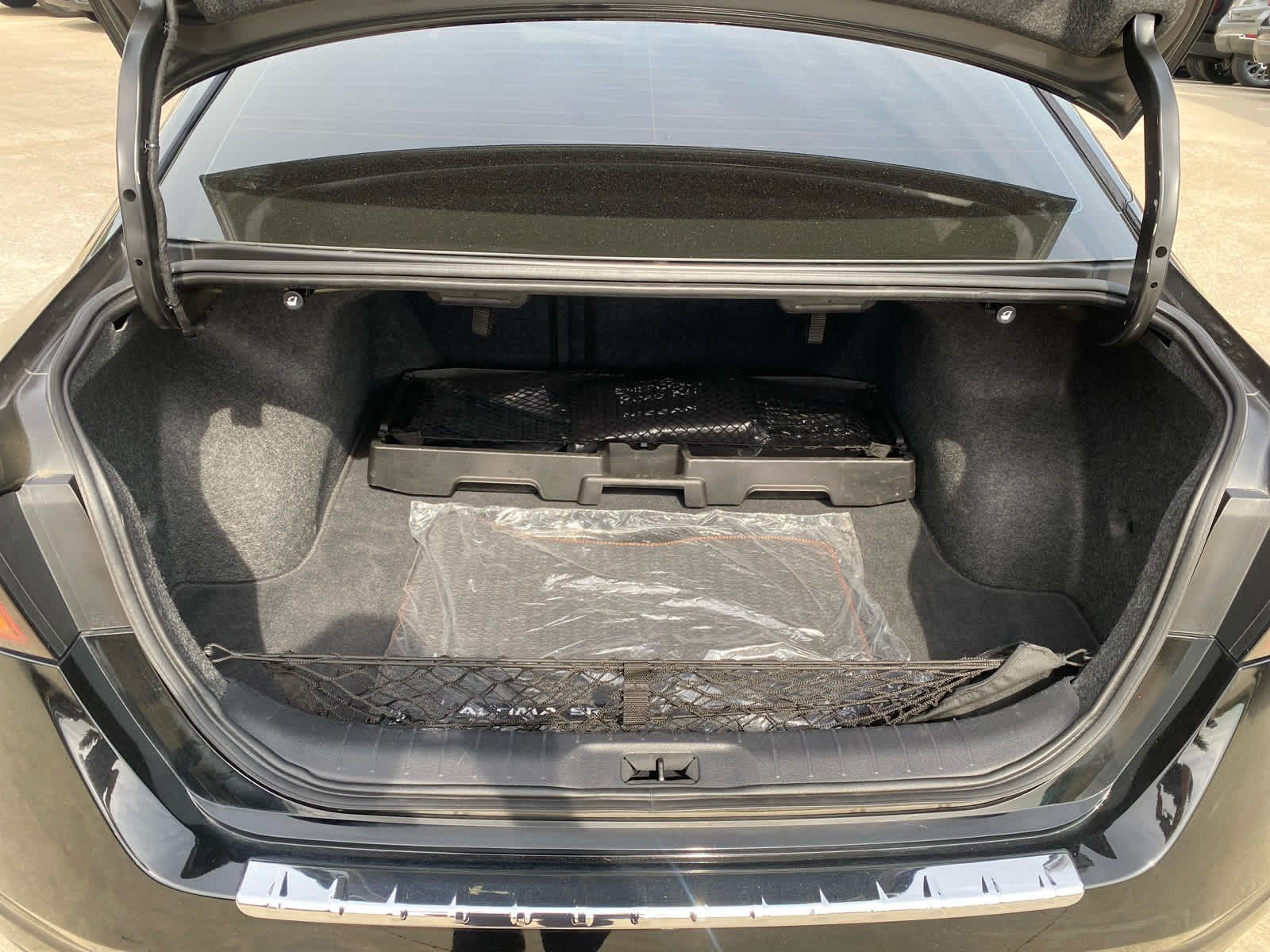 2023 Nissan Altima 2.5 SR photo 27