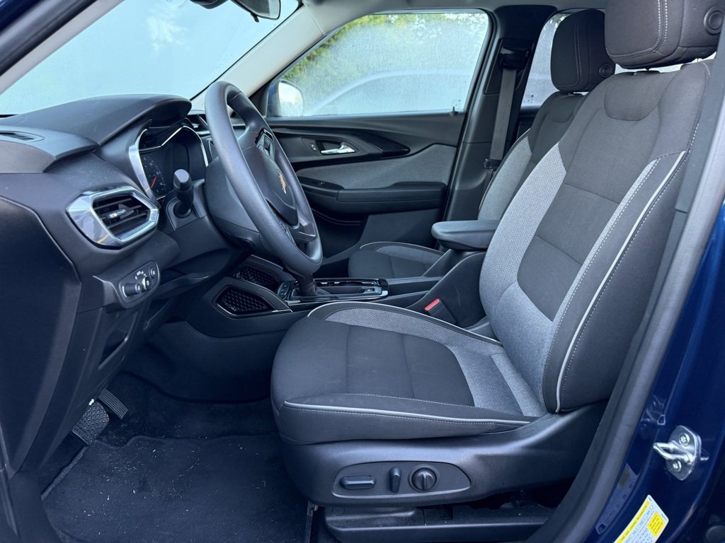 2023 Chevrolet Trailblazer LT photo 4