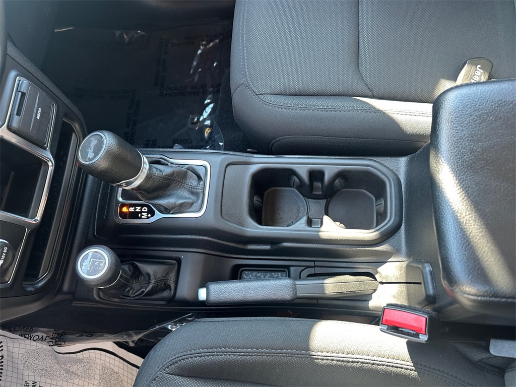 2023 Jeep Wrangler Sport photo 11