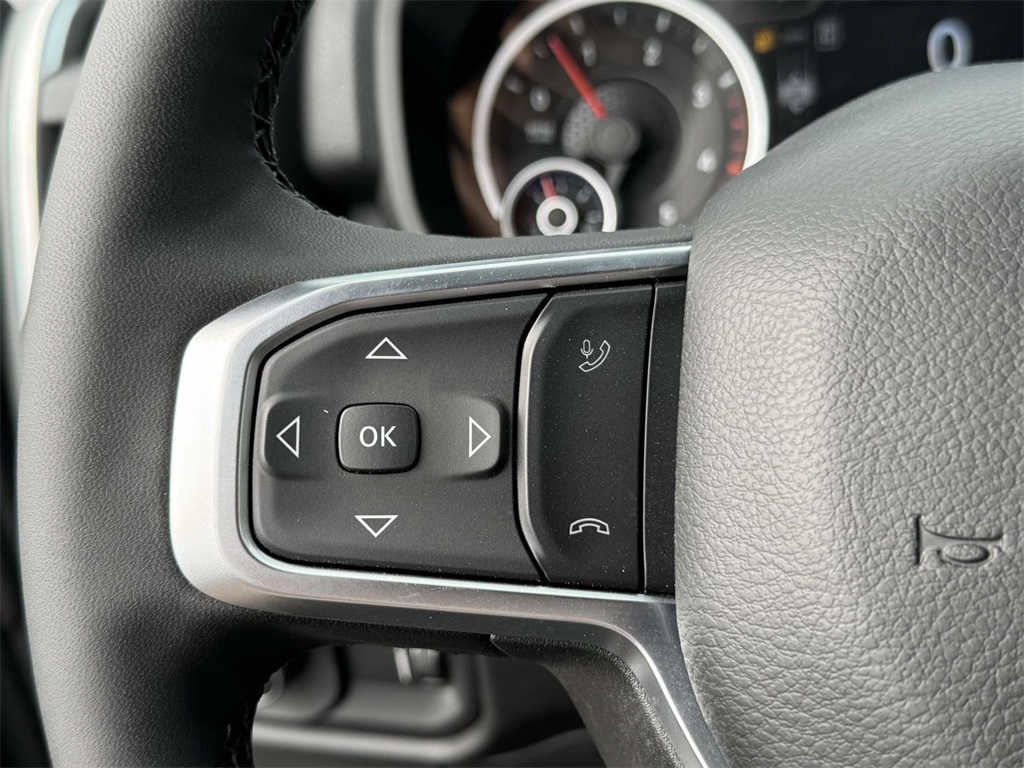2025 Ram 2500 Big Horn photo 17