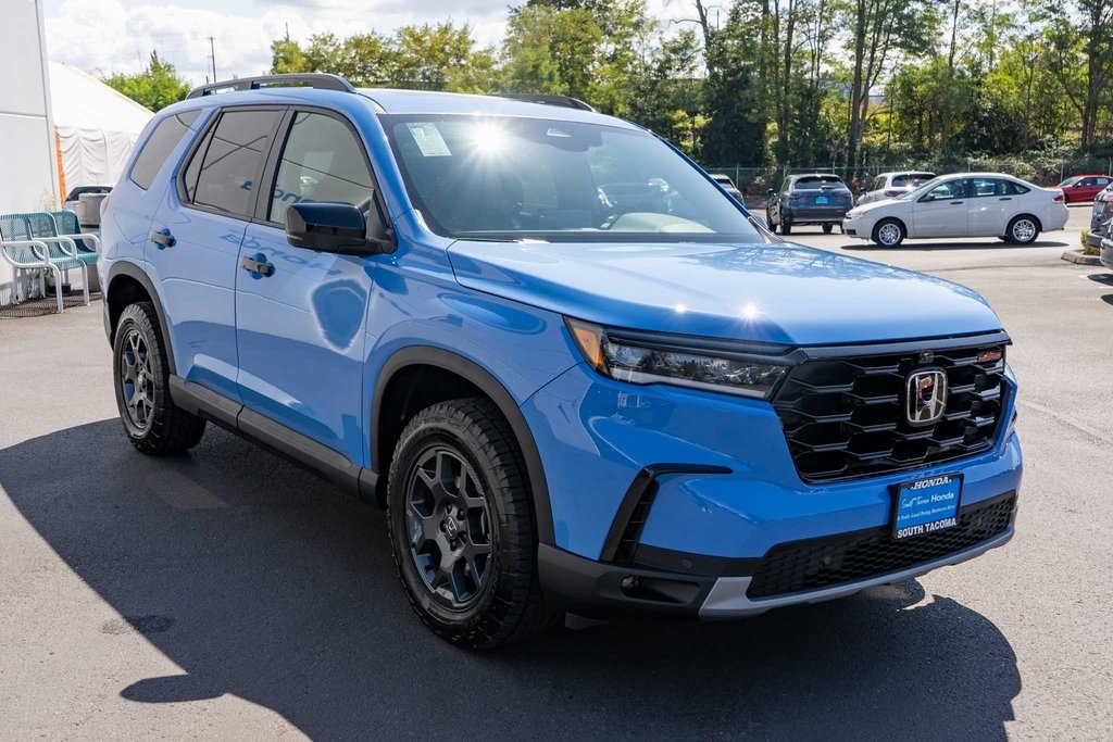 2025 Honda Pilot TrailSport photo 4