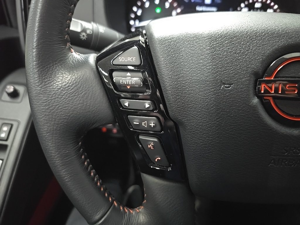 2023 Nissan Frontier PRO-4X photo 18