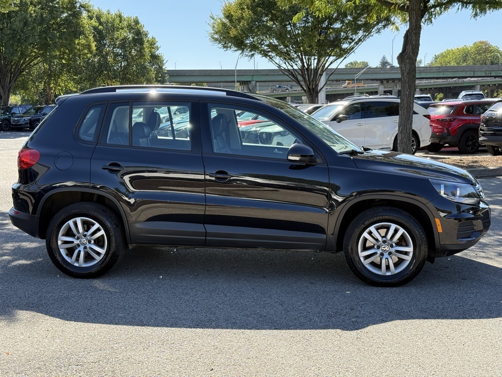 2017 Volkswagen Tiguan S photo 4