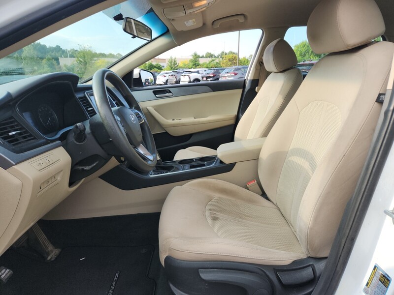 2019 Hyundai Sonata SE photo 9