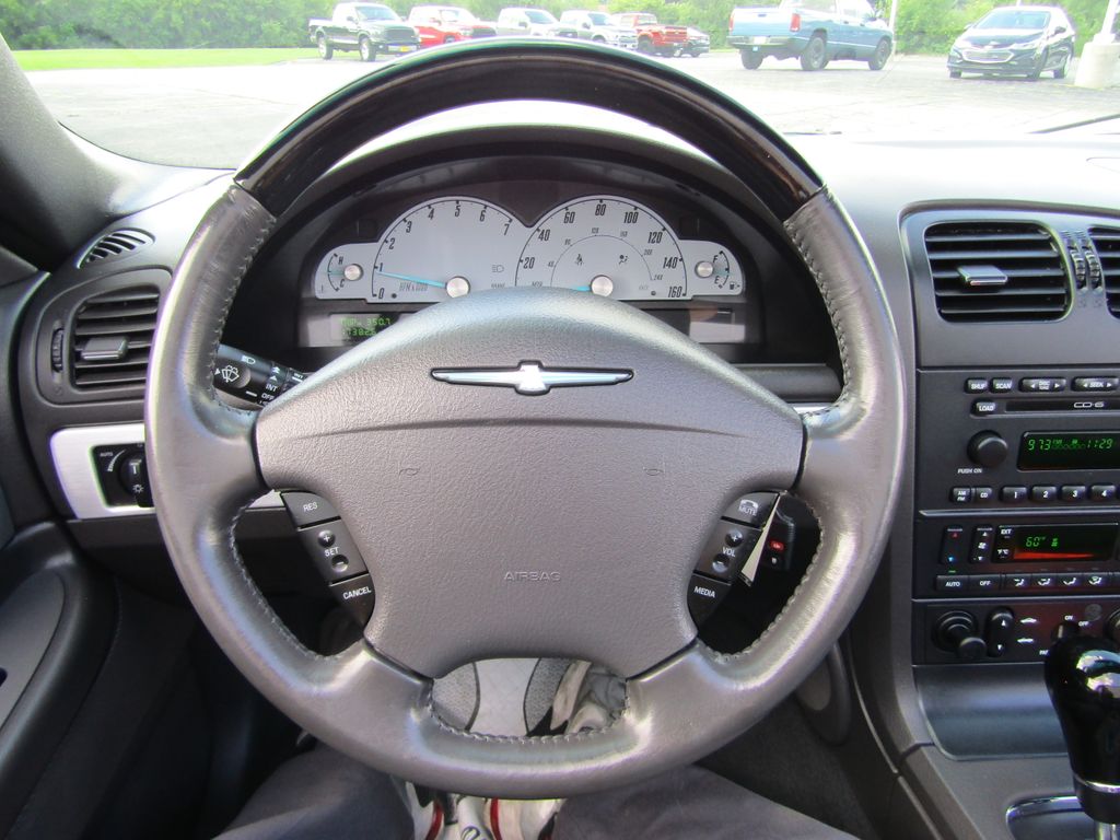 2002 Ford Thunderbird Base photo 27