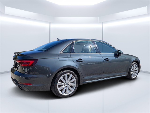 2018 Audi A4 2.0T Ultra Premium photo 3