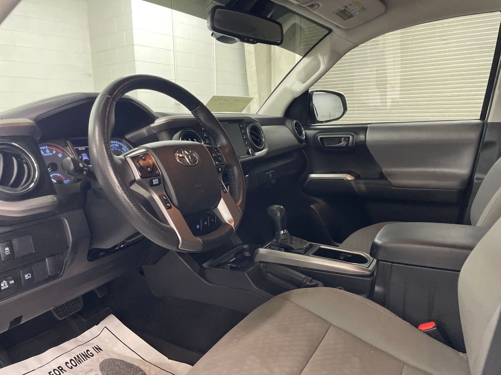 2023 Toyota Tacoma SR5 photo 6