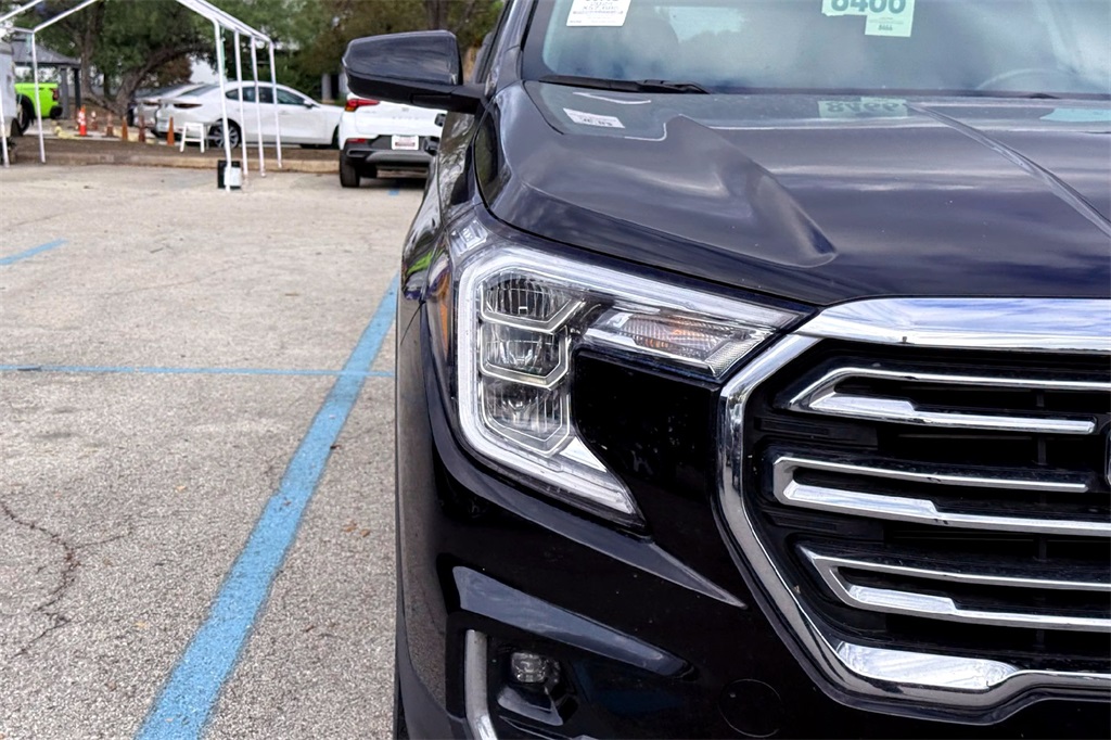 2024 Gmc Terrain SLT photo 3