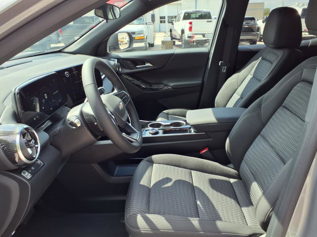 2026 Chevrolet Equinox LT photo 14