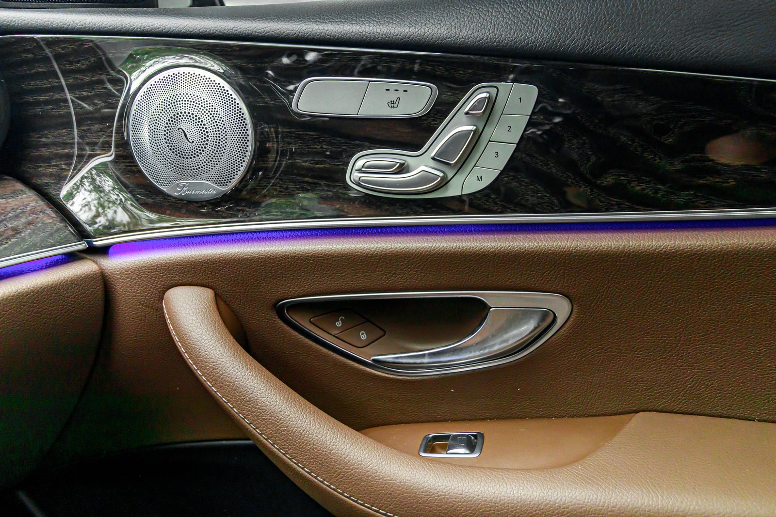 2018 Mercedes Benz E 300 photo 22