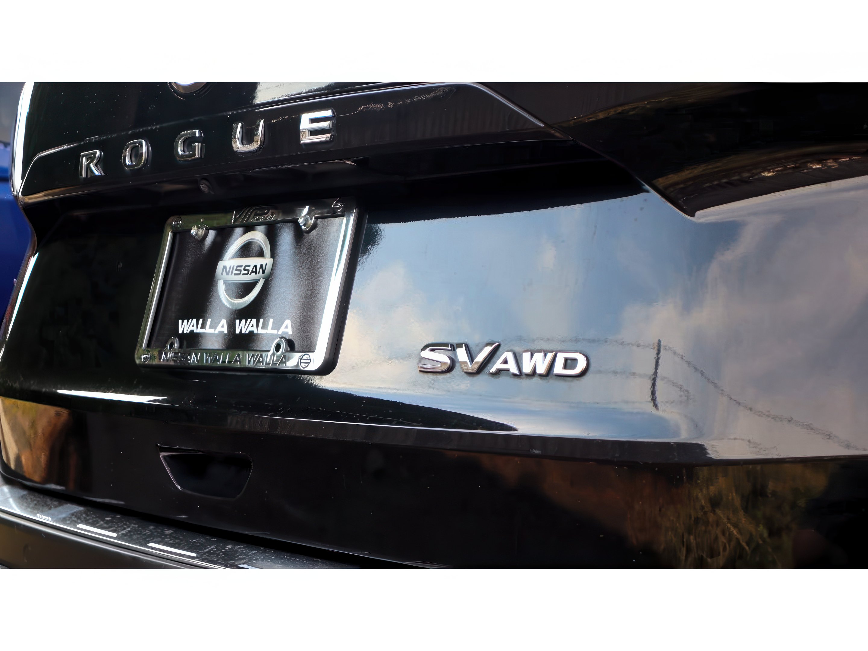 2023 Nissan Rogue SV photo 9