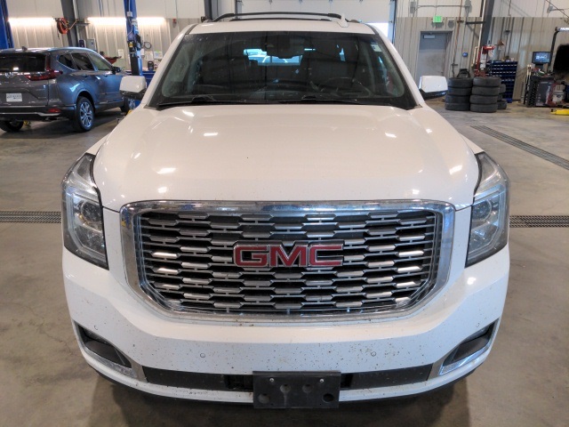 2019 Gmc Yukon XL Denali photo 2