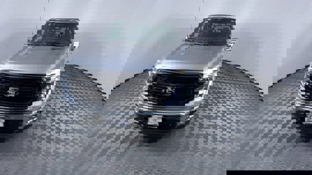 2025 Ford F-150 Lariat photo 3