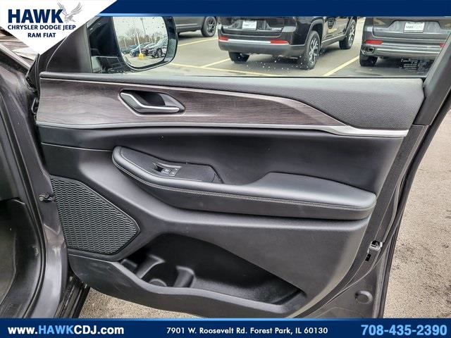 2023 JEEP GRAND CHEROKEE - Image 28