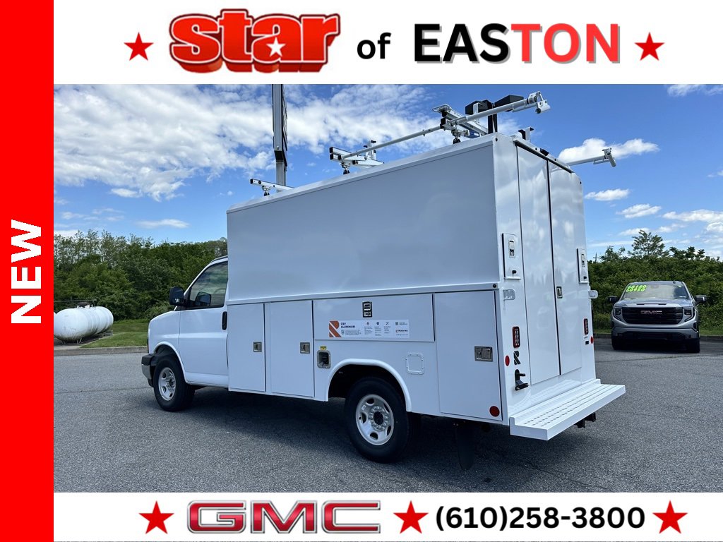 2025 Gmc Savana Cutaway 3500 photo 6