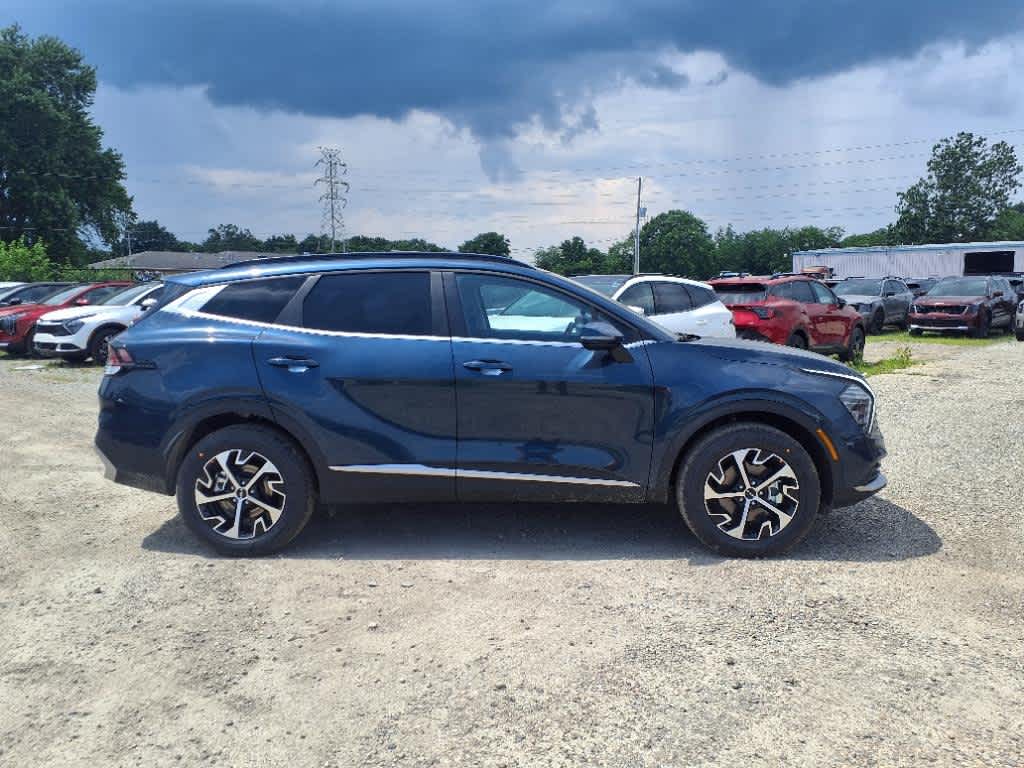 2025 Kia Sportage Hybrid EX photo 2