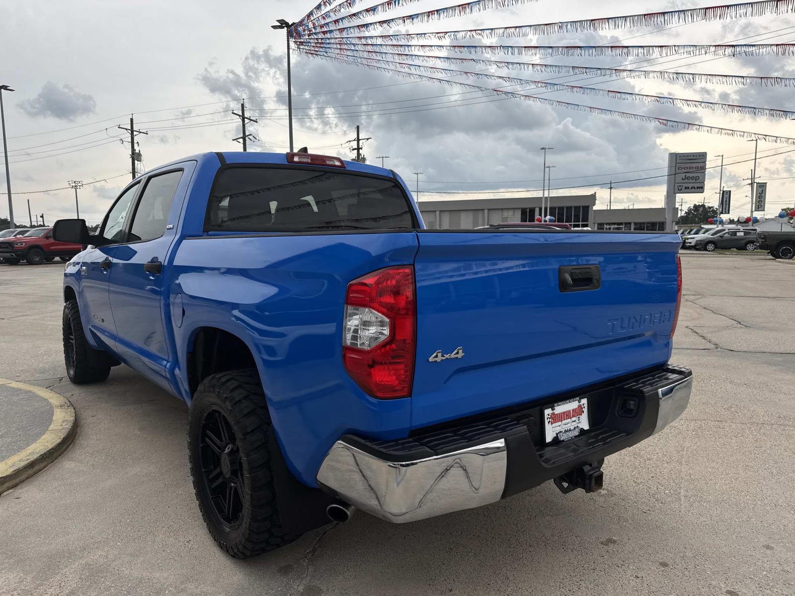 2020 Toyota Tundra SR5 Grade photo 4