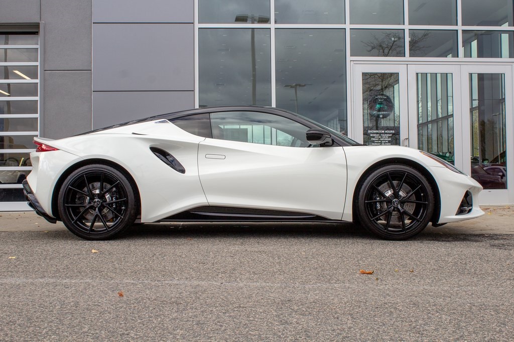 2025 Lotus Emira First Edition photo 4