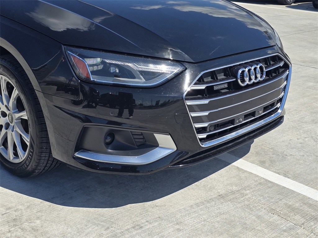 2022 Audi A4 40 Premium Quattro photo 9