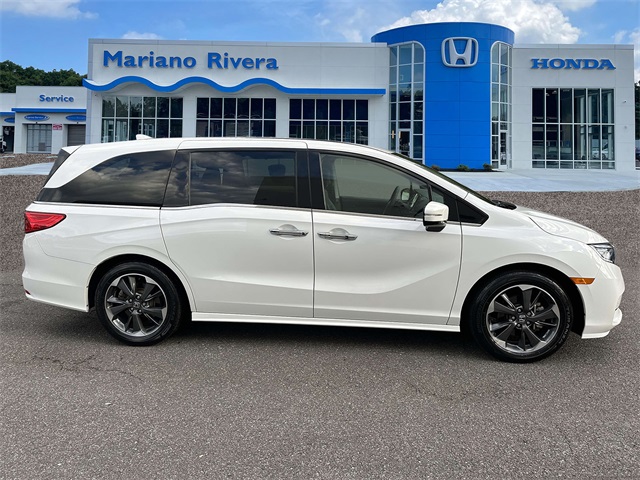 2023 Honda Odyssey Elite photo 2