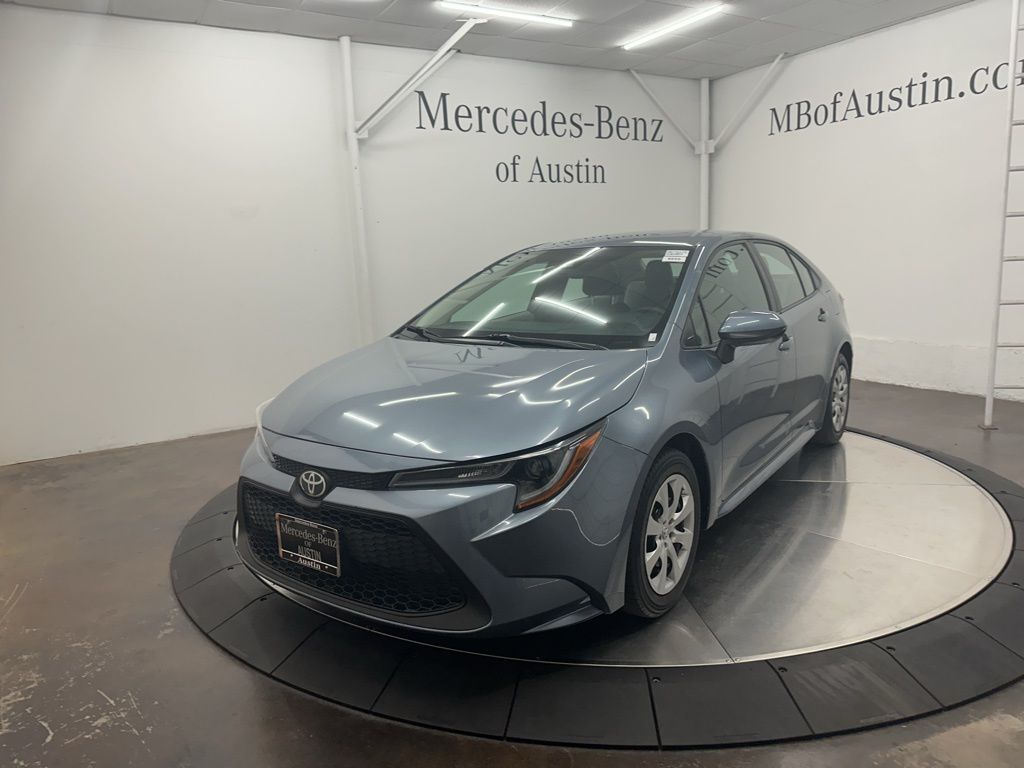 2022 Toyota Corolla LE photo 3