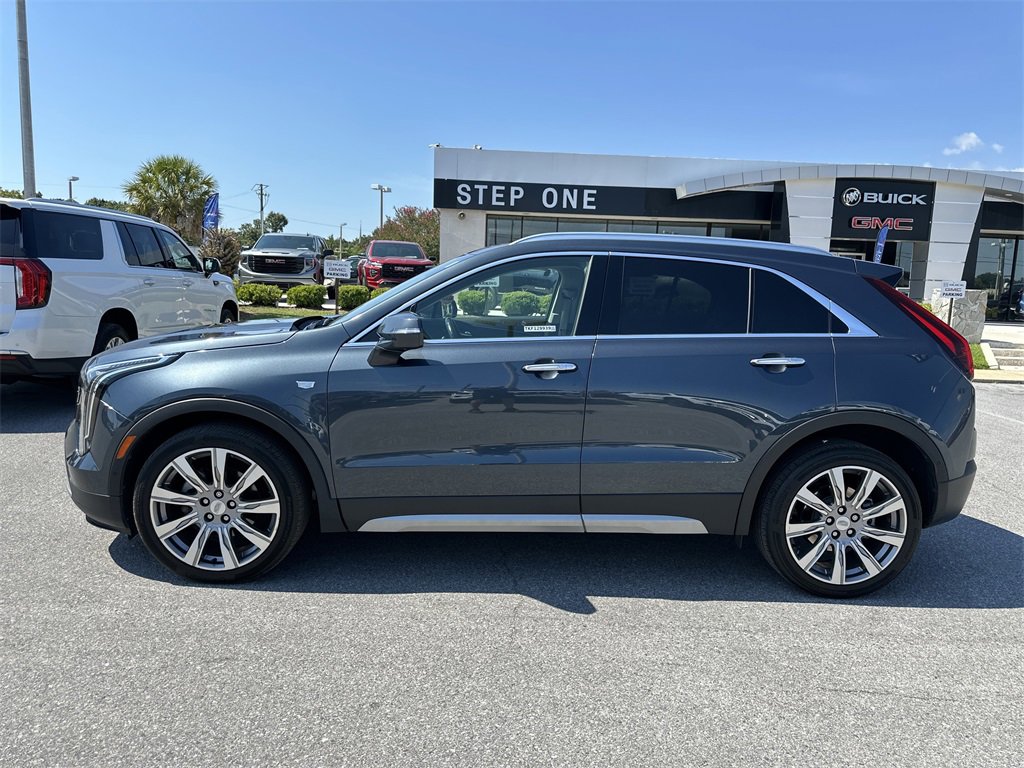 2019 Cadillac XT4 Premium Luxury photo 3
