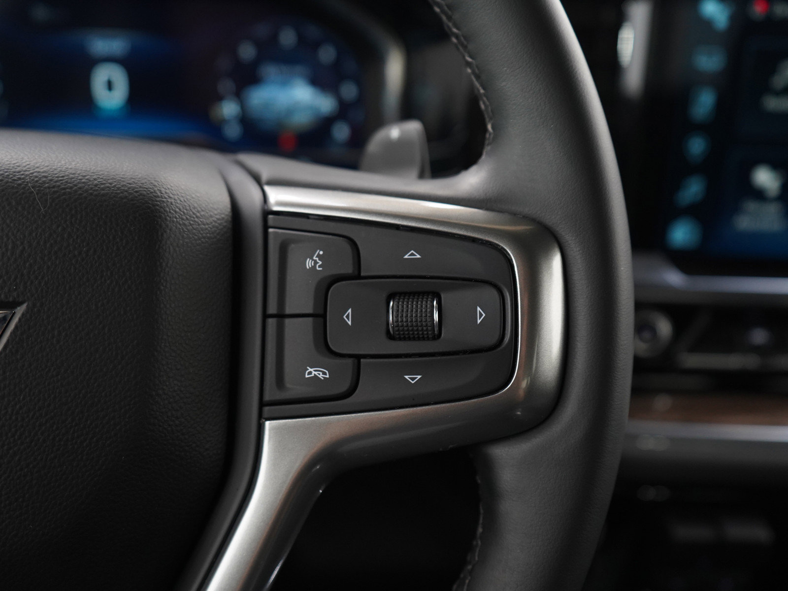 2023 Chevrolet Silverado RST photo 25