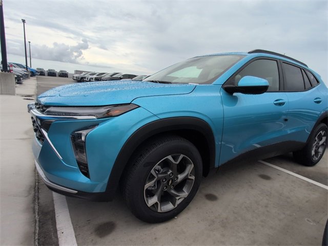 2026 Chevrolet Trax LT photo 3