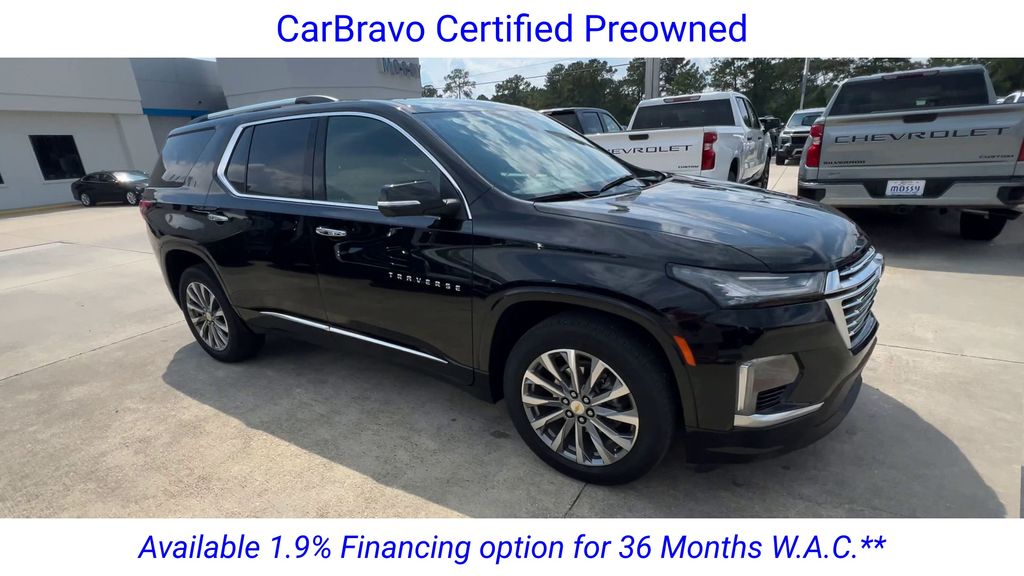 2023 Chevrolet Traverse Premier photo 2