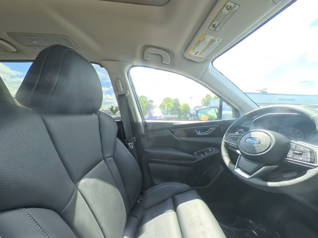 2025 Subaru Ascent Touring photo 27