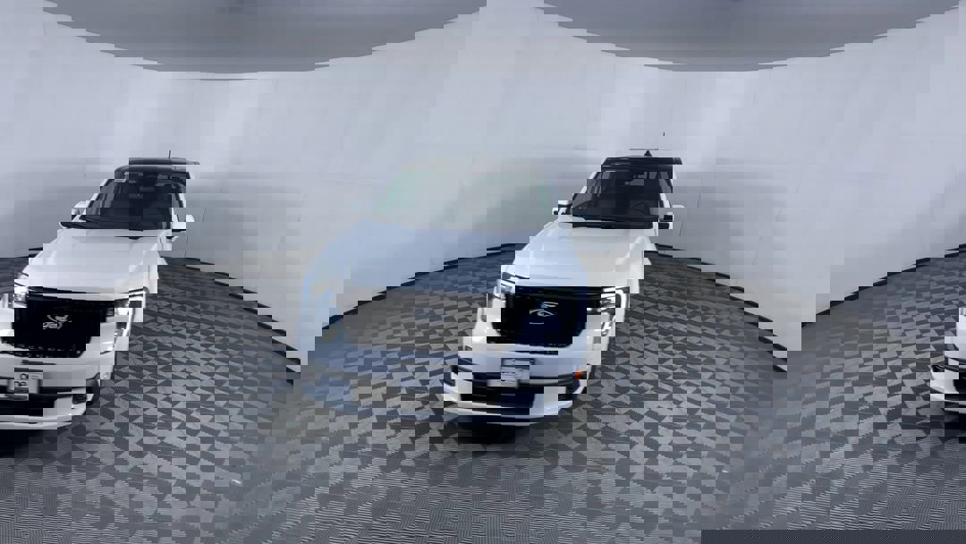 2025 Ford Maverick photo 3