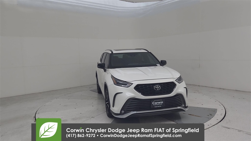 2021 Toyota Highlander XSE photo 4