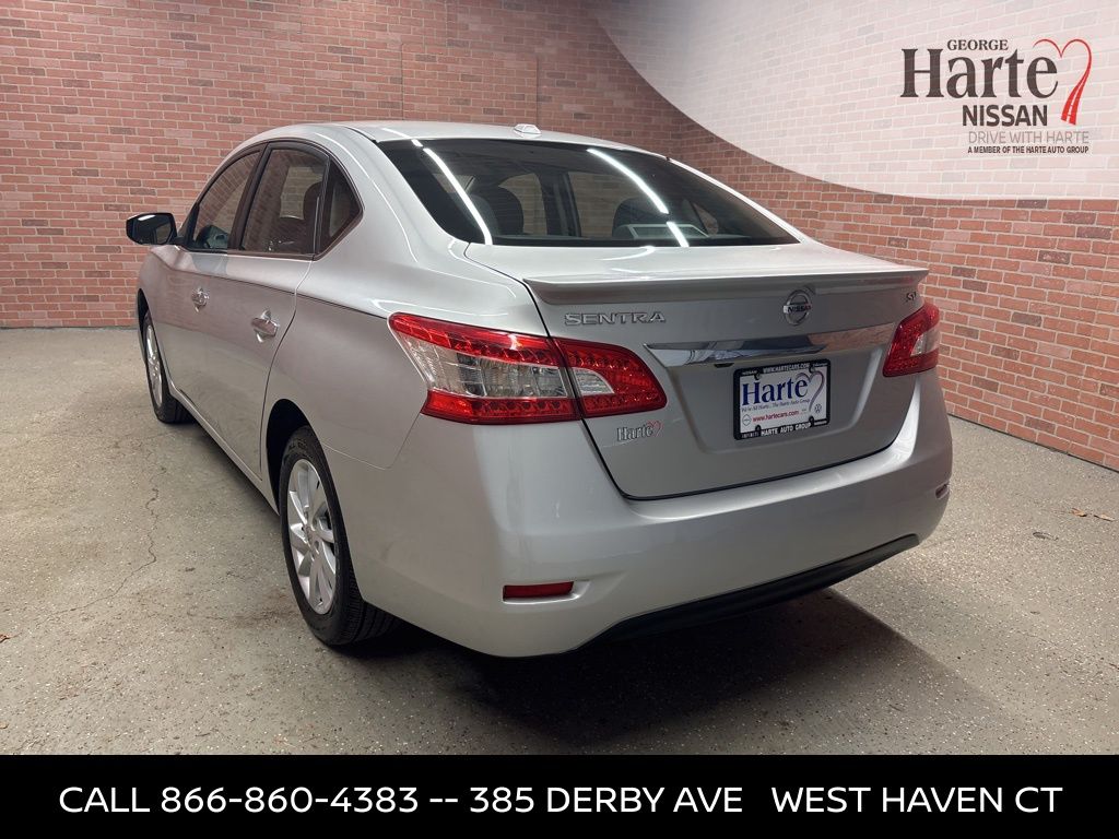 2015 Nissan Sentra SV photo 4
