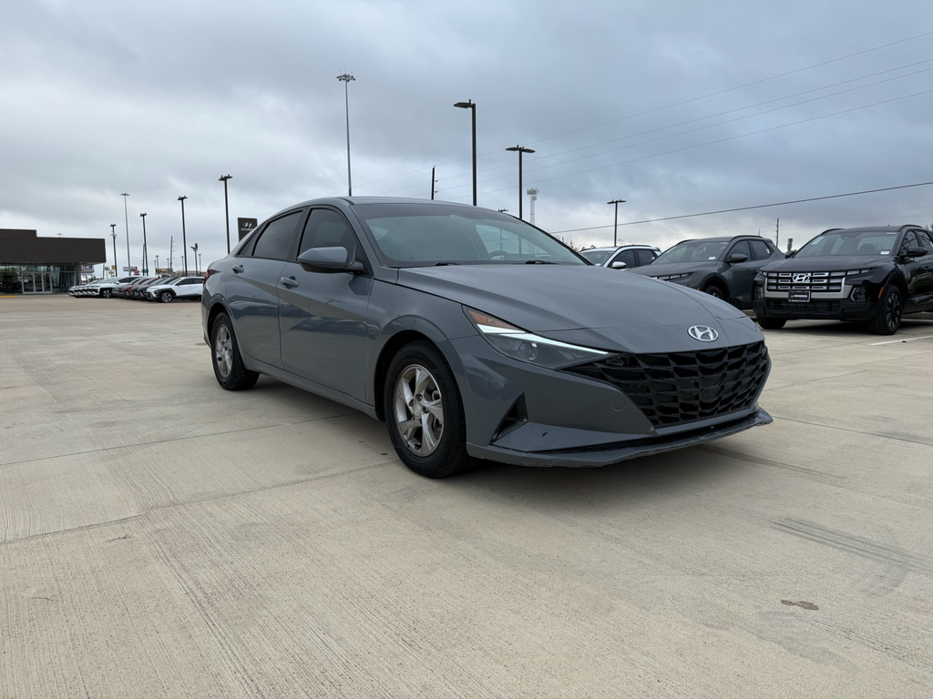 2021 Hyundai Elantra SE photo 3
