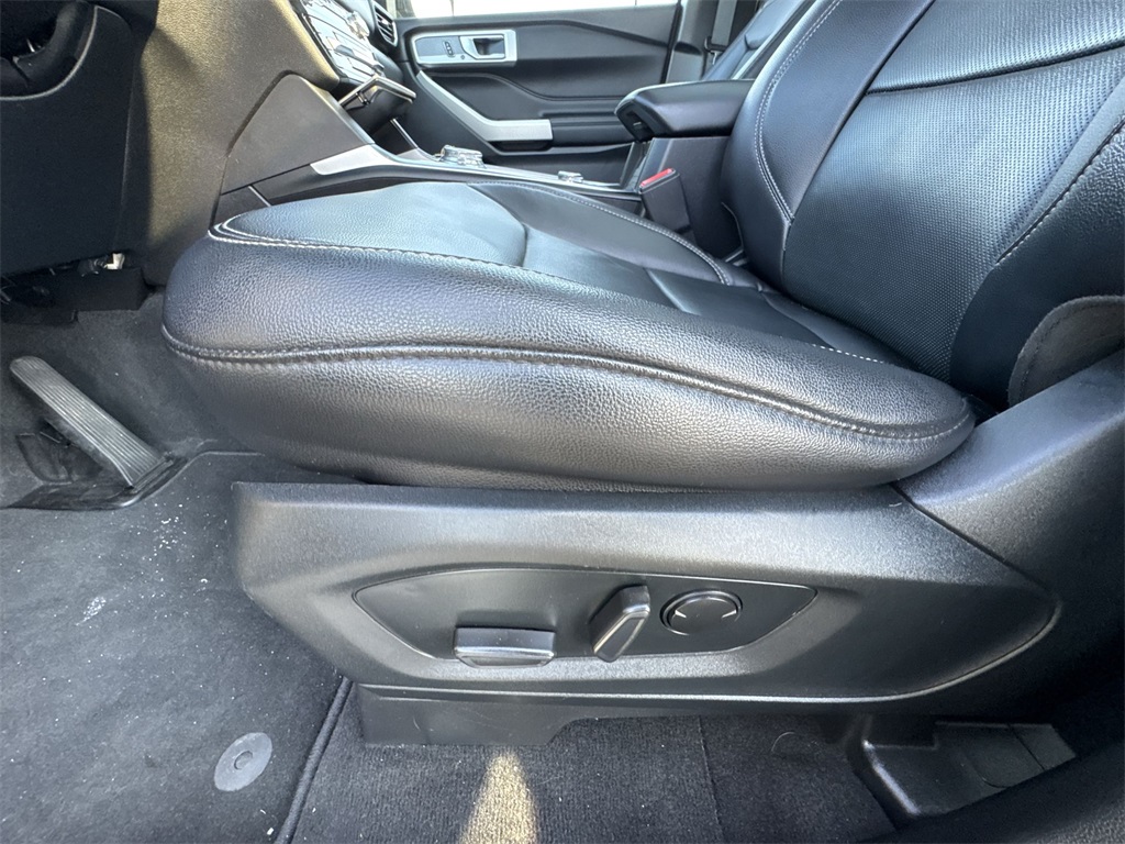 2021 Ford Explorer Limited photo 12
