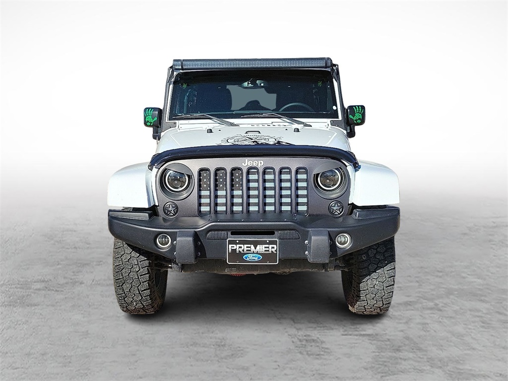 2018 Jeep Wrangler Unlimited Willys Wheeler photo 3