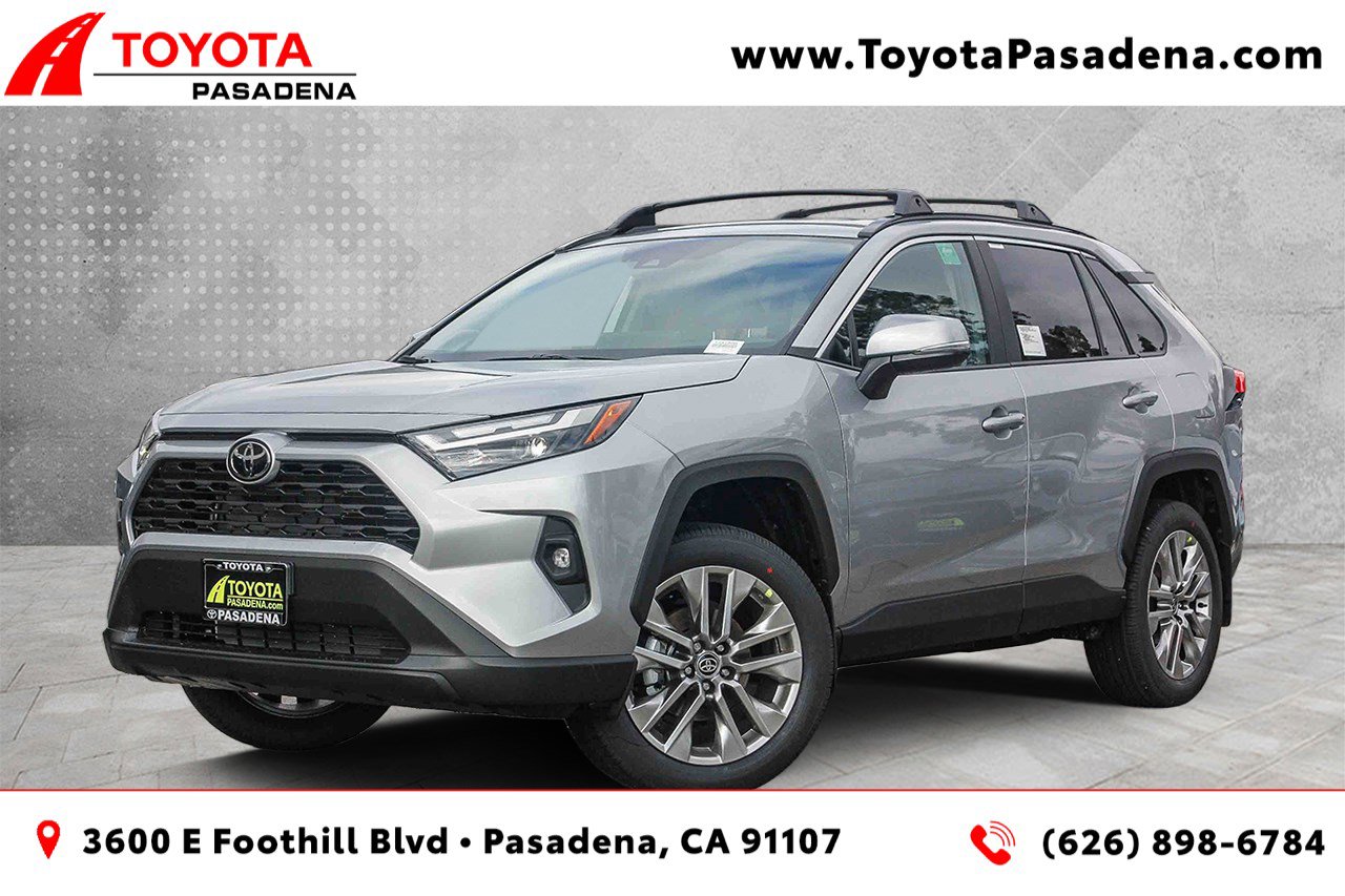 2025 Toyota RAV4 XLE Premium's photo