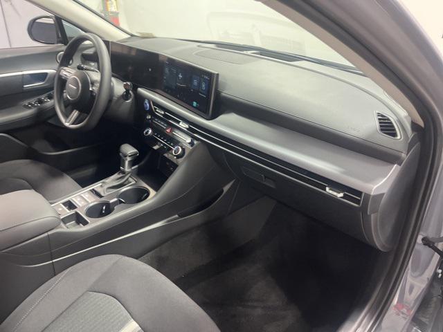 2026 Hyundai Sonata SE photo 22