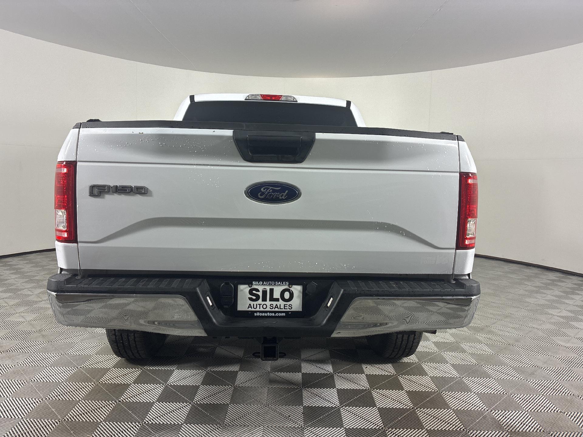 2016 Ford F-150 XLT photo 4