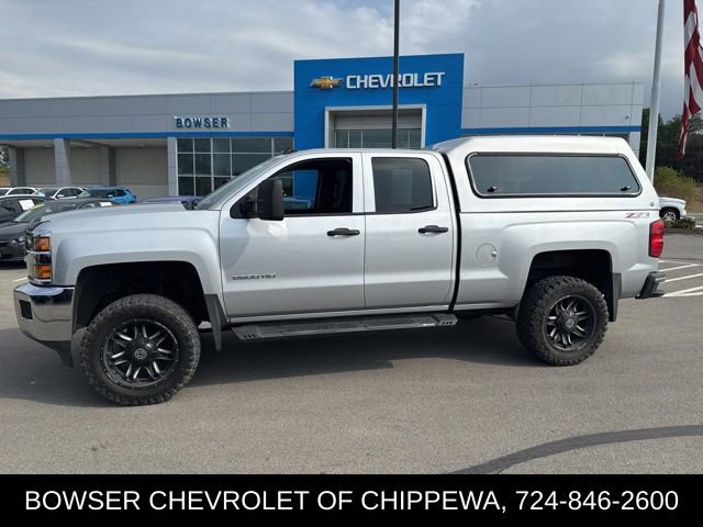 2015 Chevrolet Silverado 2500HD LT photo 2